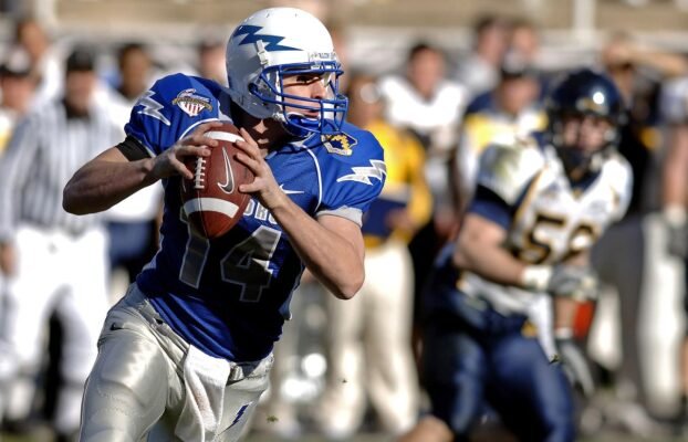 How to Craft a Compelling Sports Fiction Novel