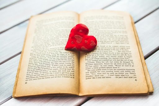 7 Must-read Contemporary Romance Books